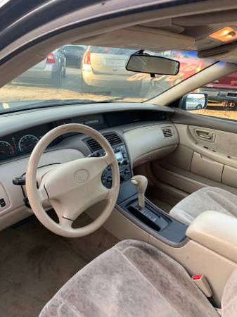 2001 Toyota Avalon XL for sale in milwaukee, WI – photo 2