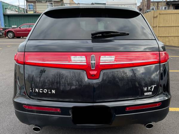 2016 Lincoln MKT - cars & trucks - by owner - vehicle automotive sale for sale in Chicago, IL – photo 5