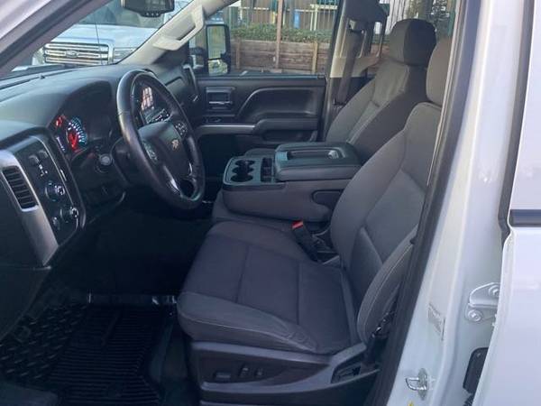 2017 Chevrolet Silverado 1500 LT Crew Cab 4X4 Tow Package Rear for sale in Fair Oaks, CA – photo 11