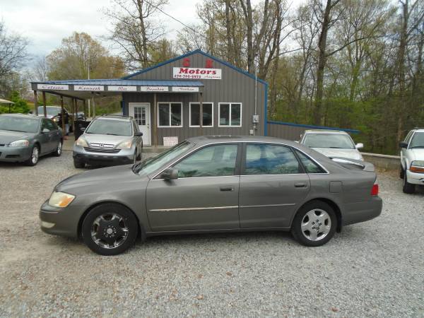 2003 Toyota Avalon 155k ( New Tires ) (16 Toyota s on SITE) for sale in Hickory, TN