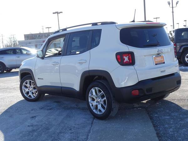 2018 Jeep Renegade Latitude - - by dealer - vehicle for sale in Skokie, IL – photo 13