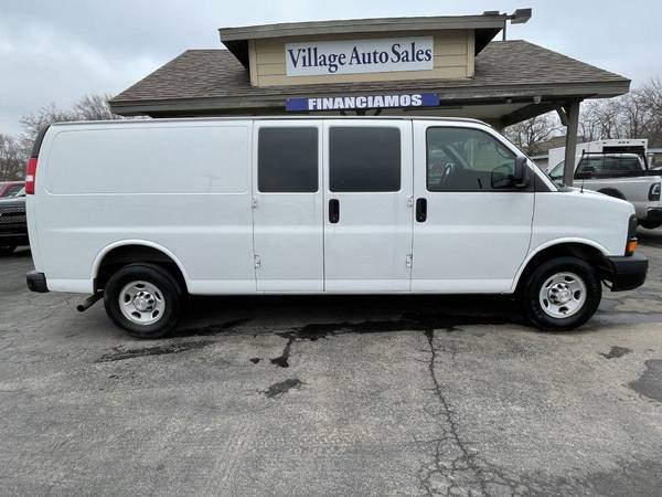 2015 CHEVROLET EXPRESS G3500 - - by dealer - vehicle for sale in Shawnee, MO – photo 2