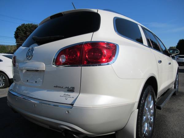 2011 BUICK ENCLAVE CXL LOADED NAVIGATION-BACK UP CAM-DVD BEAUTY for sale in Johnson City, NY – photo 7