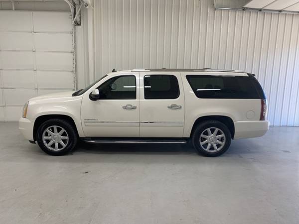 2010 GMC Yukon XL Denali -Manager's Special! - cars & trucks - by... for sale in Ripley, MS – photo 9