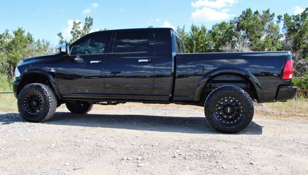 WOW! 2012 BLACK MEGACAB 4X4 RAM 2500 CUMMINS METHODS/35"NITTOS*LOADED! for sale in Liberty Hill, KY – photo 4