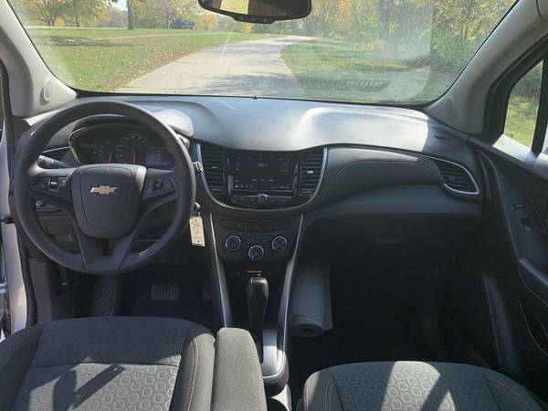 2020 Chevrolet Trax LOW MILEAGE!!!! - cars & trucks - by owner -... for sale in Chariton, IA – photo 12