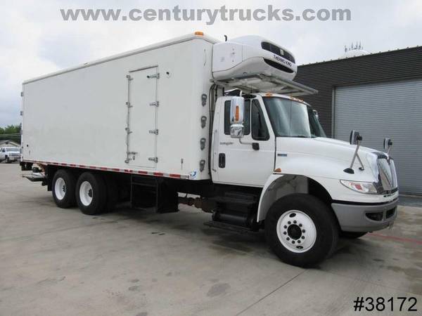 2012 International 4400 REGULAR CAB WHITE GO FOR A TEST DRIVE! for sale in Grand Prairie, TX – photo 3