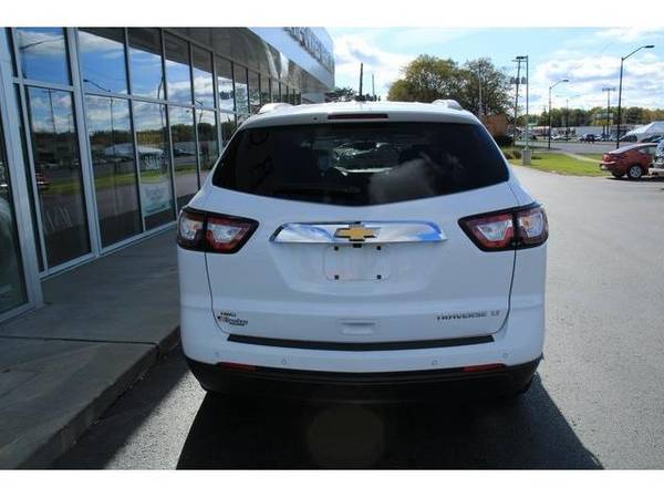 2016 Chevrolet Traverse SUV 2LT - Chevrolet Summit White for sale in Green Bay, WI – photo 5