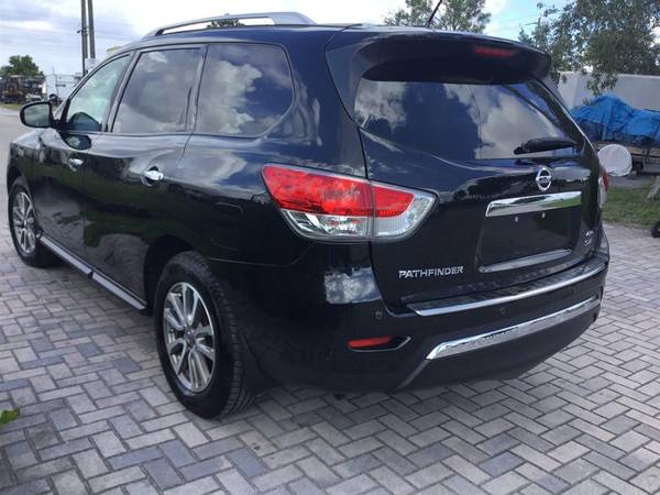 2016 Nissan Pathfinder SV - Lowest Miles / Cleanest Cars In FL -... for sale in Fort Myers, FL – photo 3
