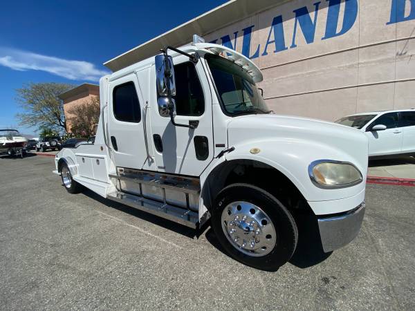 2007 Freightliner Sport Chassis M2 106 Business - - by for sale in Perris, CA – photo 2