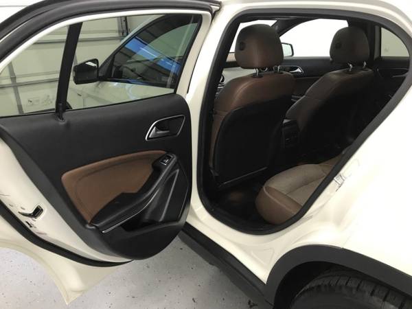 2015 Mercedes-Benz GLA 250 4MATIC 4dr GLA 250 - - by for sale in Eugene, OR – photo 15