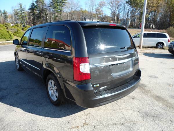 Chrysler Town Country Van Leather New Tires **1 Year Warranty** -... for sale in hampstead, RI – photo 8