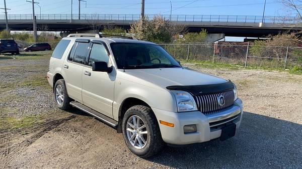 2006 Mercury Mountaineer AWD All Wheel Drive Convenience 4 0L SUV for sale in Cleves, OH – photo 2