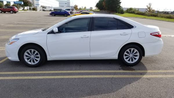 2015 Toyota Camry LE for sale in Bartlett, IL – photo 7