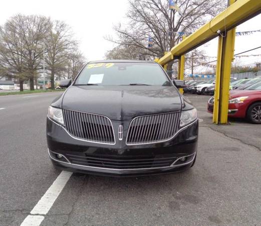 2015 Lincoln MKT 4dr Wgn 3 7L AWD w/Livery Pkg YOU WILL DRIVE OUT for sale in Elmont, NY – photo 2