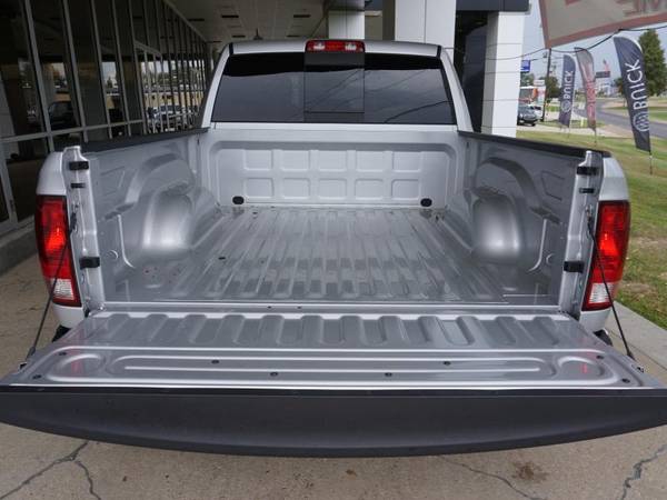 2018 Ram 1500 Big Horn 2WD 5ft7 Box pickup Bright Silver Metallic for sale in Baton Rouge , LA – photo 12