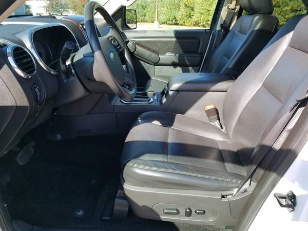 2010 Ford Explorer Limited 4X4 Fully Loaded One Owner V8 Navigation for sale in Chelmsford, MA – photo 12
