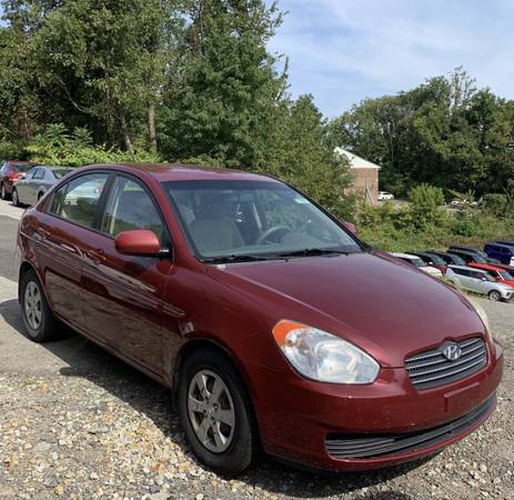 2010 Hyundai Accent Sedan for sale in Pittsburgh, PA – photo 7