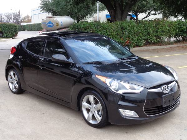 2014 Hyundai Veloster Mint Condition Panorama Roof Nice Coupe for sale in Dallas, TX – photo 2