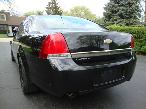 2011 Chevy Caprice Police Interceptor (Low Miles/6 0 Engine/1 Owner) for sale in Deerfield, IL – photo 20