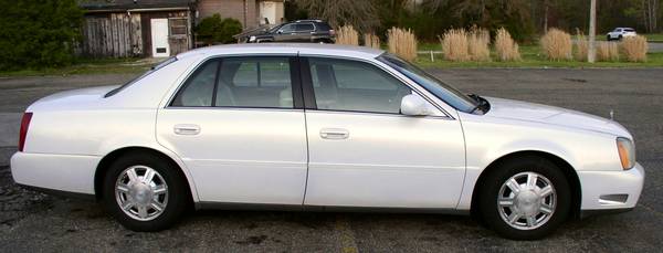 2004 CADILLAC DEVILLE, 4 6L V8, clean, only 95k, loaded, sharp for sale in Coitsville, OH – photo 3