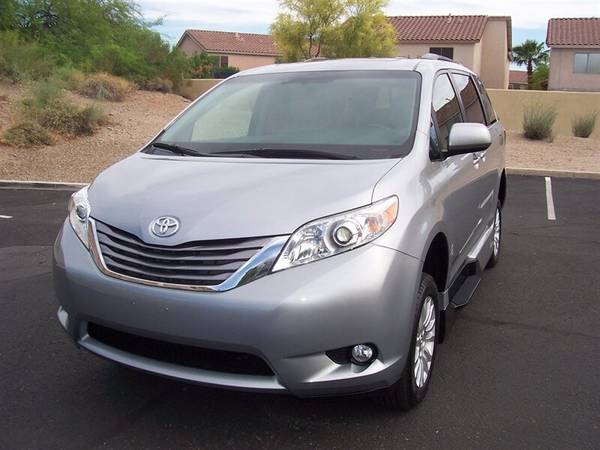 2015 Toyota Sienna XLE Wheelchair Handicap Mobility Van - cars & for sale in Phoenix, WI – photo 21