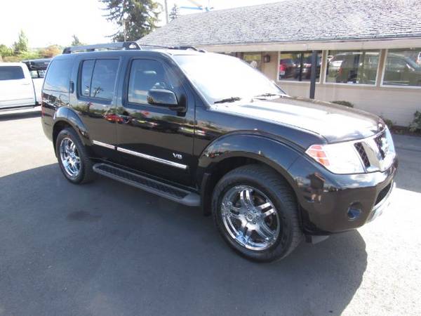 08 Nissan Pathfinder LE *4WD* V8! BLACK LEATHER! 3RD ROW! Weekend sale for sale in Portland, OR – photo 4