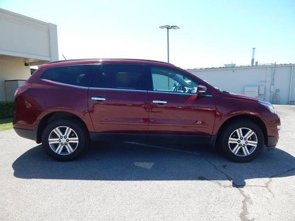 2016 Chevrolet Traverse 2LT - - by dealer - vehicle for sale in Tulsa, OK – photo 2