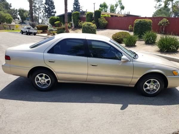 99 Toyota Camry LE 4 cylinder for sale in Whittier, CA – photo 2