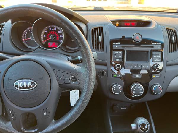 2012 Kia Forte Koup runs great Cold AC for sale in New Braunfels, TX – photo 11