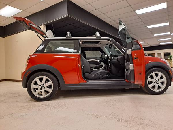 2009 MINI COOPER 90k MILES CLEAN! - - by for sale in Decatur, GA – photo 17