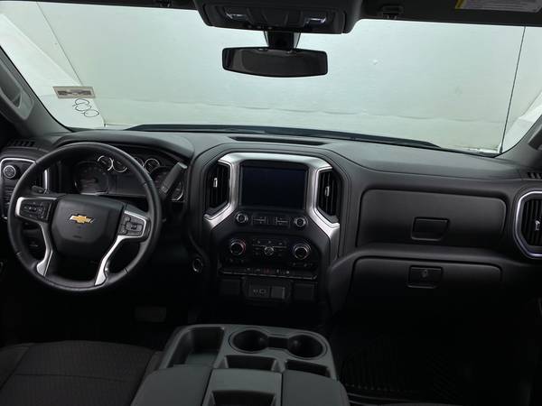2019 Chevy Chevrolet Silverado 1500 Crew Cab LT Pickup 4D 5 3/4 ft -... for sale in Santa Fe, NM – photo 22