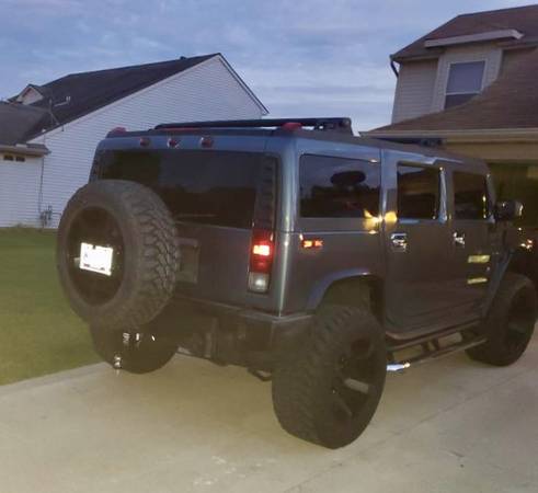 2005 H2 Hummer for sale in Fort Wayne, IN – photo 6
