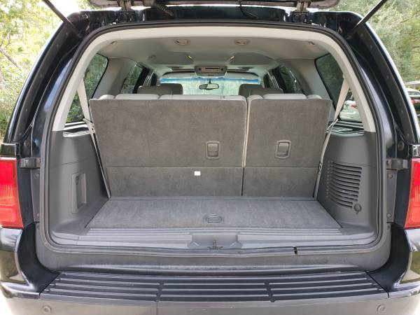 2004 Lincoln Navigator Luxury SUV - 1 Owner - DVD Player - Captains for sale in Lake Helen, FL – photo 17