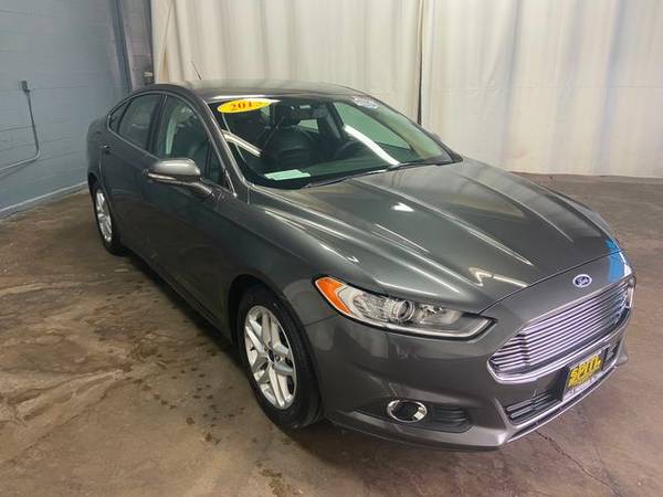2015 Ford Fusion SE sedan GREY - cars & trucks - by dealer - vehicle... for sale in Merrillville, IL – photo 5