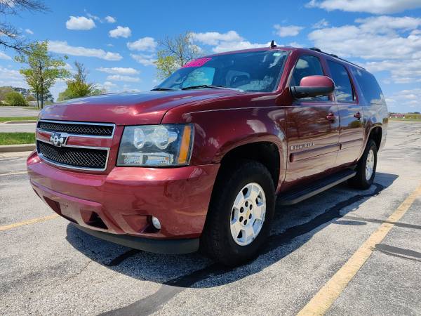 2009 CHEVY SUBURBAN LT - - by dealer - vehicle for sale in Waukesha, WI – photo 3