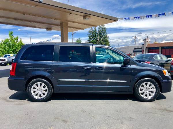 ** 2014 CHRYSLER TOWN AND COUNTRY ** PRICE DROP!! for sale in Anderson, CA – photo 2