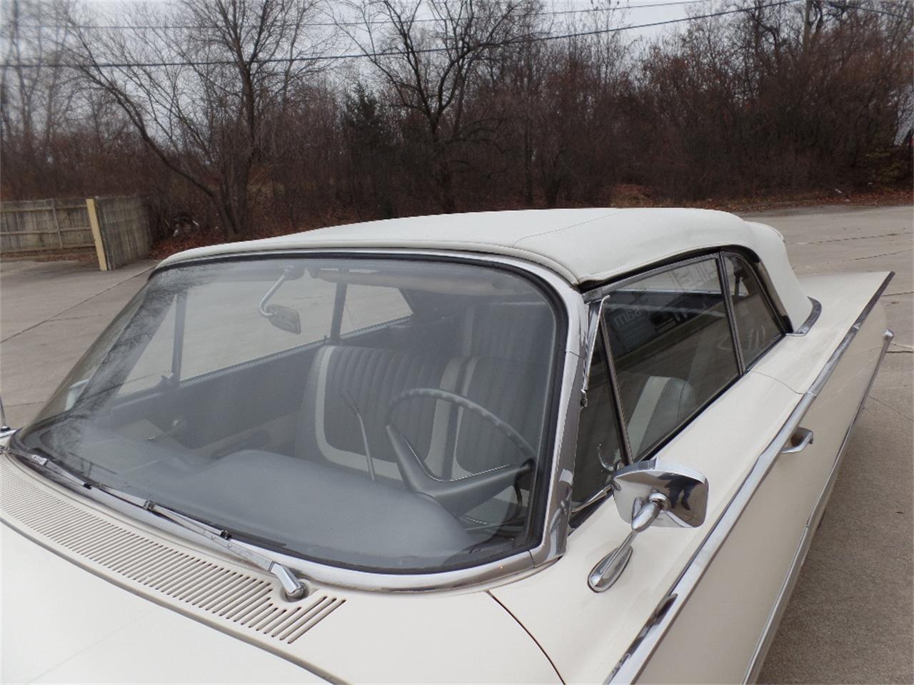 1960 Ford Sunliner for sale in Clinton Township, MI – photo 23