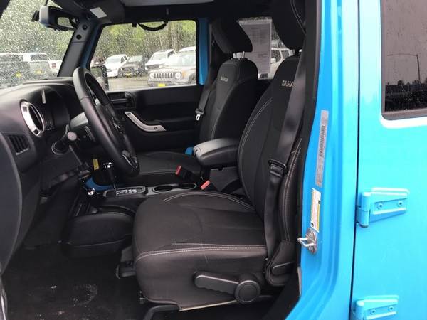 2017 Jeep Wrangler Unlimited Chief Clearcoat INTERNET SPECIAL! for sale in Soldotna, AK – photo 18