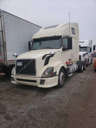 2006 Volvo Vnl for sale in Chicago heights, IL – photo 2