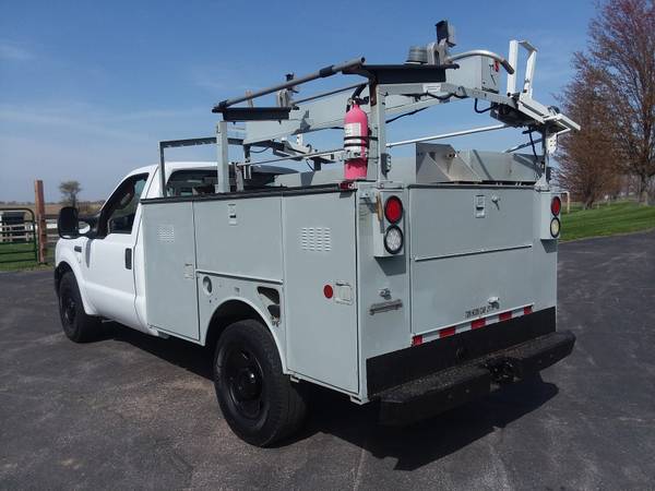2006 Ford F350 XL Super Duty Automatic Towing SteelWeld Utility for sale in Gilberts, SD – photo 8