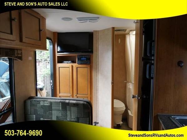 2012 Crossover R-Vision - - by dealer - vehicle for sale in Happy Valley, WA – photo 19