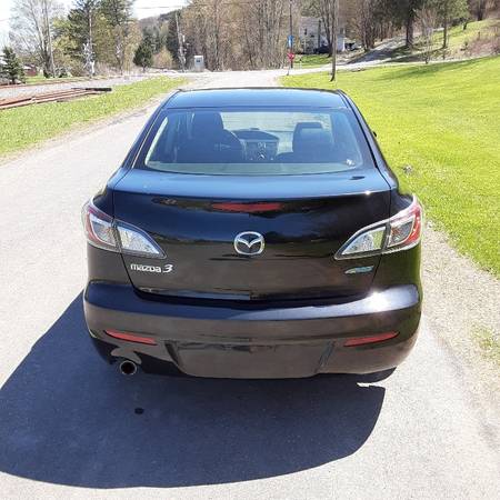 2013 mazda 3 i touring NO RUST! for sale in Whitney Point, NY – photo 9