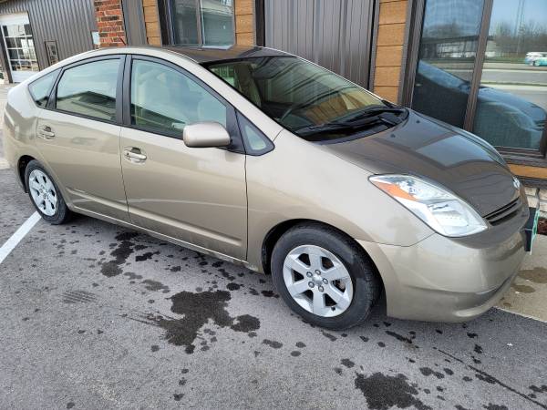 2005 Toyota Prius, up to 50 MPG! Warranty! - - by for sale in Fulton, MO – photo 3