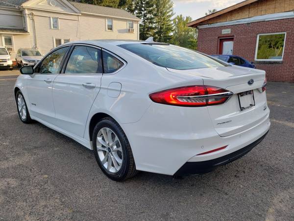 2019 Ford Fusion SEL Hybrid~~~19K~~~Like NEW~DEAL~Finance... for sale in East Windsor, MA – photo 2