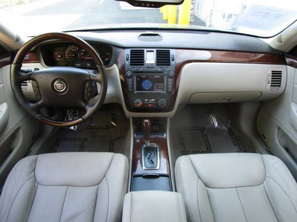2007 Cadillac DTS PERFORMANCE - NAVI - MOON ROOF - PARKING ASSIST -... for sale in Sacramento , CA – photo 7