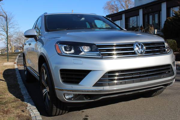 2017 Volkswagen Touareg V6 Wolfsburg Edition - cars & trucks - by... for sale in Great Neck, CT – photo 11