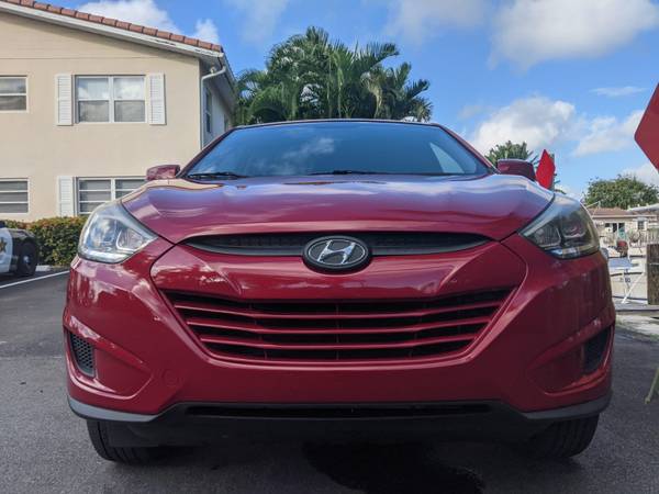 2015 Red Hyundai Tucson GLS - cars & trucks - by owner - vehicle... for sale in Fort Lauderdale, FL – photo 11