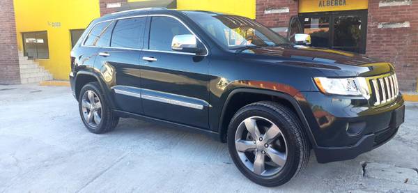 Grand Cherokee Overland 2012 - cars & trucks - by owner - vehicle... for sale in Laredo, TX – photo 2
