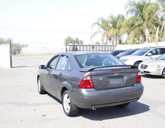 2005 FORD FOCUS ZX4 SE SEDAN 4D - - by dealer for sale in Sacremento, CA – photo 4
